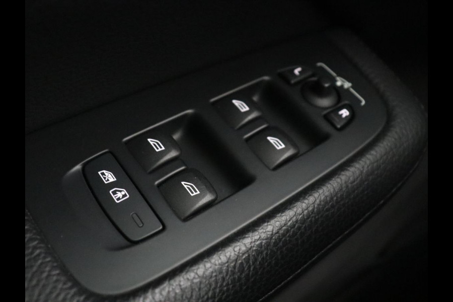 Volvo V60 2.0 T6 Recharge AWD Inscription | Panoramadak | Leder | 360 Camera | Stoelverwarming | Head-Up | Carplay | Memory | Adaptive cruise | Navigatie | Full LED | PHEV | Plug In Volvo V60 2.0 T6 Recharge AWD Inscription | Panoramadak | Leder | 360 Camera | Stoelverwarming | Head-Up | Carplay | Memory | Adaptive cruise | Navigatie | Full LED | PHEV | Plug In