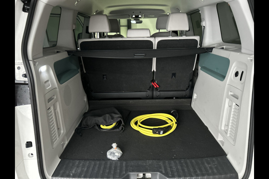 Volkswagen ID. Buzz Pro 77kWh | 19" Tilburg  Velgen | Park Assist  | LED | Camera | Schuifdeuren Links & Rechts