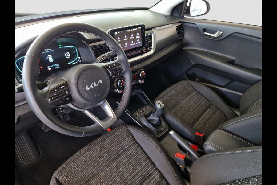 Kia Stonic 1.0 T-GDi MHEV DynamicPlusLine | Key-Less | Stoelverwarming | Climate | 16'' Velgen |