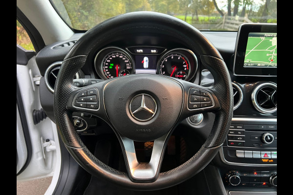 Mercedes-Benz CLA-Klasse Shooting Brake 180 AMG | Cruise + Camera + Navi Nu € 15.975,-!!!