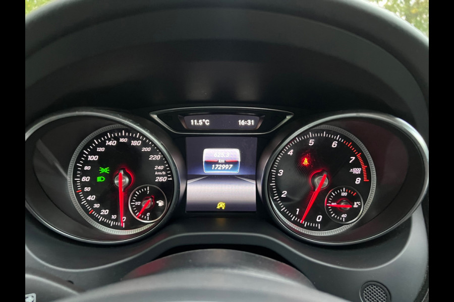 Mercedes-Benz CLA-Klasse Shooting Brake 180 AMG | Cruise + Camera + Navi Nu € 15.975,-!!!