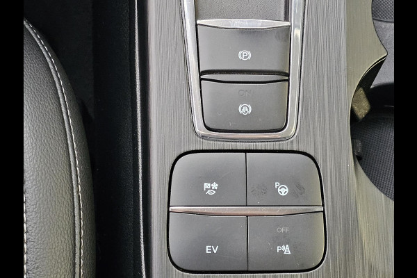 Ford Kuga 2.5 PHEV Titanium X | Trekhaak elektrisch uitklapbaar | Adaptive cruise control | Winter pack | Head up Display | Bang&Olufsen | Half leder