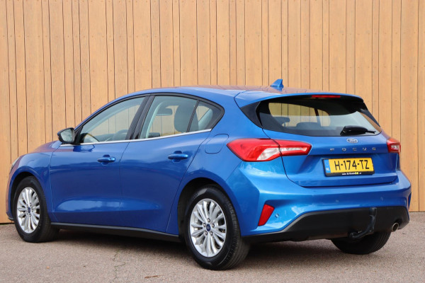 Ford Focus 1.0 EcoBoost Titanium Business org.NL trekhaak stoel+stuur+raamverw. Ford Focus 1.0 EcoBoost Titanium Business org.NL trekhaak stoel+stuur+raamverw.