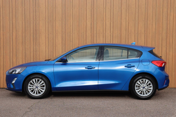 Ford Focus 1.0 EcoBoost Titanium Business org.NL trekhaak stoel+stuur+raamverw. Ford Focus 1.0 EcoBoost Titanium Business org.NL trekhaak stoel+stuur+raamverw.