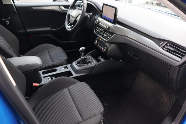 Ford Focus 1.0 EcoBoost Titanium Business org.NL trekhaak stoel+stuur+raamverw. Ford Focus 1.0 EcoBoost Titanium Business org.NL trekhaak stoel+stuur+raamverw.