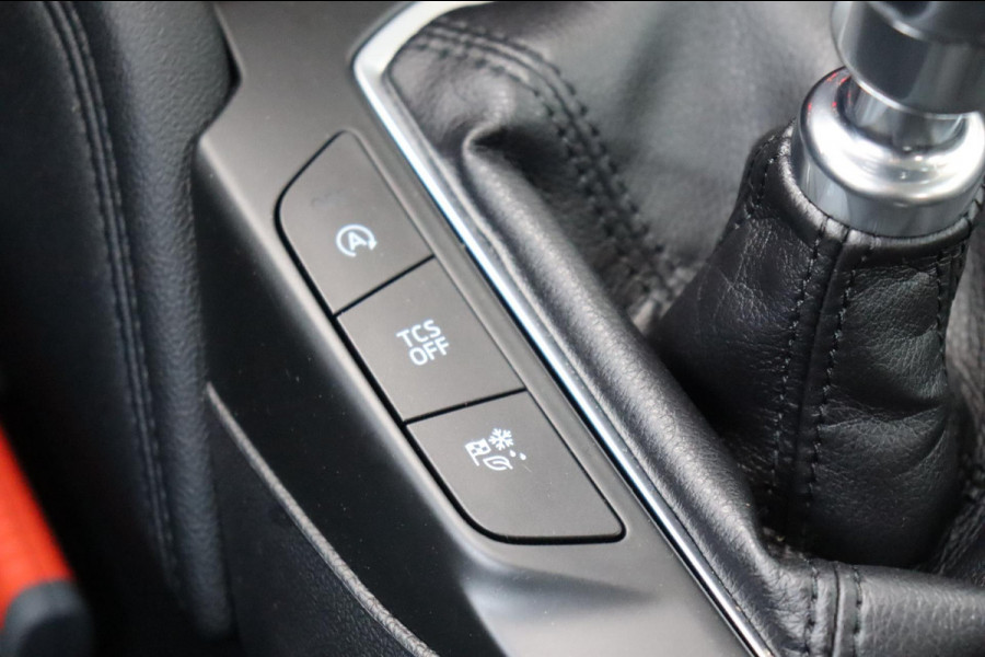 Ford Focus 1.0 EcoBoost Titanium Business org.NL trekhaak stoel+stuur+raamverw. Ford Focus 1.0 EcoBoost Titanium Business org.NL trekhaak stoel+stuur+raamverw.