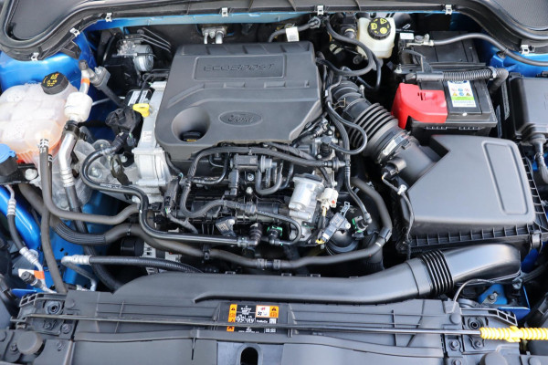 Ford Focus 1.0 EcoBoost Titanium Business org.NL trekhaak stoel+stuur+raamverw. Ford Focus 1.0 EcoBoost Titanium Business org.NL trekhaak stoel+stuur+raamverw.