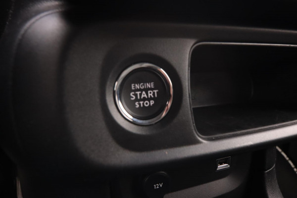 Citroën C3 1.2 PureTech ELLE Aut.|Leder Keyles Entry & GO Camera Cruise Control Navi Apple Carplay & Android Auto Led Citroën C3 1.2 PureTech ELLE Aut.|Leder Keyles Entry & GO Camera Cruise Control Navi Apple Carplay & Android Auto Led