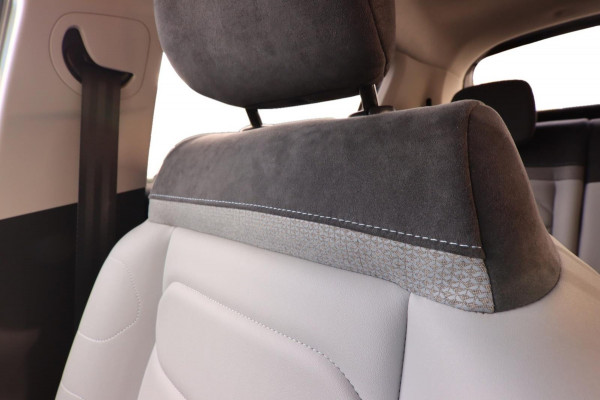 Citroën C3 1.2 PureTech ELLE Aut.|Leder Keyles Entry & GO Camera Cruise Control Navi Apple Carplay & Android Auto Led Citroën C3 1.2 PureTech ELLE Aut.|Leder Keyles Entry & GO Camera Cruise Control Navi Apple Carplay & Android Auto Led