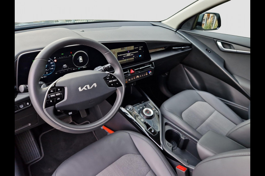 Kia Niro 1.6 GDi Hybrid DynamicLine | Navi | Clima | Adapt. Cruise | Camera | Sensoren voor & achter |