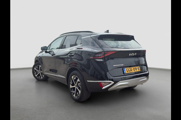 Kia Sportage 1.6 T-GDi Hybrid DynamicPlusLine Automaat | Pano | Stoelverwarming voor/achter | Camera | Dodehoekherkenning | Elektrische Stoelen | Cruise | Apple Carplay & Android Auto |