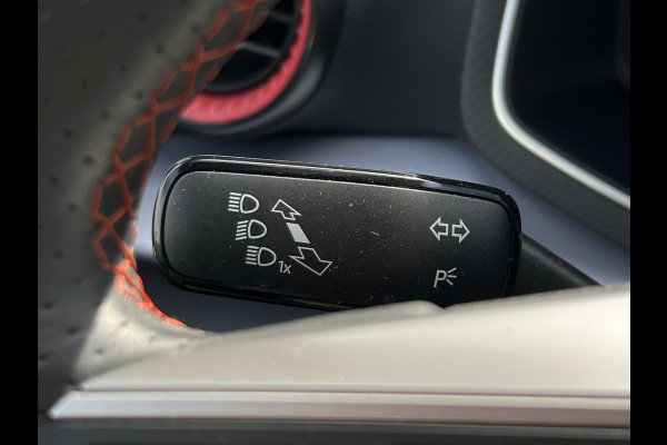 Seat Ibiza 1.0 EcoTSI FR Business Connect | Navi | Carplay | LED | Camera | ACC Seat Ibiza 1.0 EcoTSI FR Business Connect | Navi | Carplay | LED | Camera | ACC