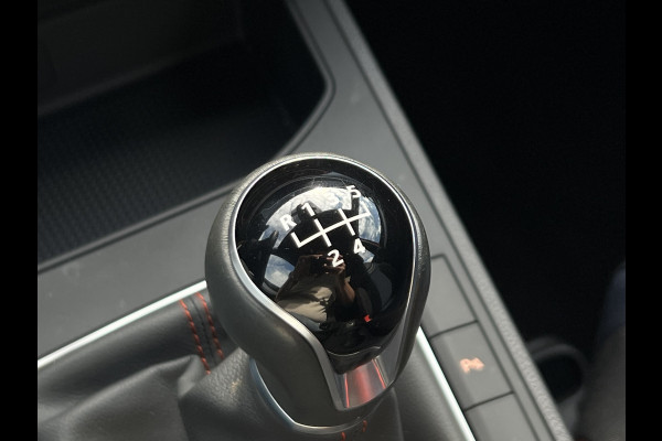 Seat Ibiza 1.0 EcoTSI FR Business Connect | Navi | Carplay | LED | Camera | ACC Seat Ibiza 1.0 EcoTSI FR Business Connect | Navi | Carplay | LED | Camera | ACC