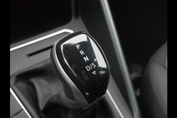 Volkswagen Taigo 1.0 TSI R-Line Business | R-Line | Camera | Automaat | Stoelverwarming | NL-Auto |