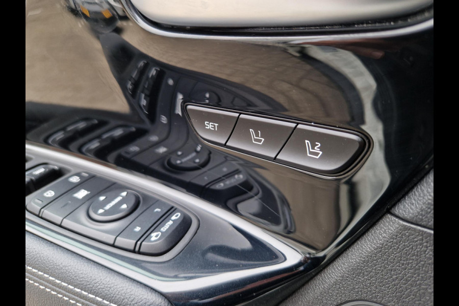 Kia e-Niro ExecutiveLine 64 kWh | 1e Eigenaar | Open Dak | LED | RMC Trekhaak | JBL | Stoelventilatie |
