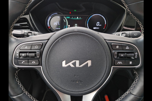 Kia e-Niro ExecutiveLine 64 kWh | 1e Eigenaar | Open Dak | LED | RMC Trekhaak | JBL | Stoelventilatie |