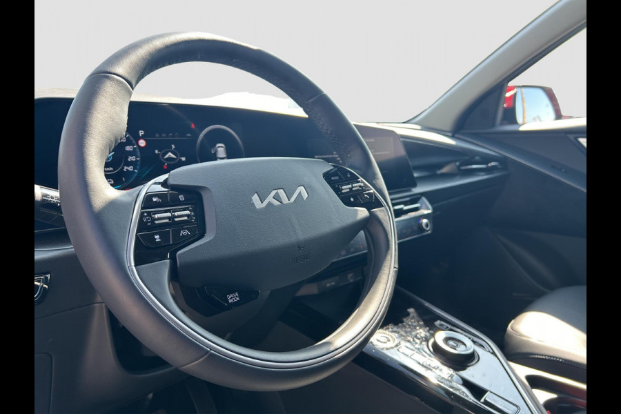 Kia Niro EV DynamicPlusLine 64.8 kWh | Prijs incl. vooraftrek 2000.- inruilpremie | HUD | Cruise | Camera | Open Dak | Stoel & Stuurverwarming | Key-Less | H-Leder |