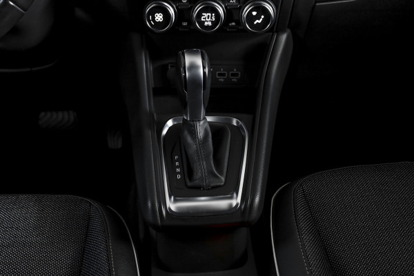 Renault Captur 1.3 TCe 130 PK Intens - Automaat | Dig. Cockpit | Adapt. Cruise | PDC | Camera | NAV + App. Connect | ECC | DAB | LM 18" |