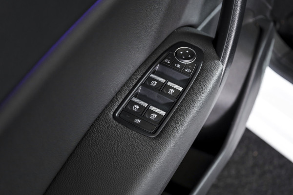 Renault Captur 1.3 TCe 130 PK Intens - Automaat | Dig. Cockpit | Adapt. Cruise | PDC | Camera | NAV + App. Connect | ECC | DAB | LM 18" |