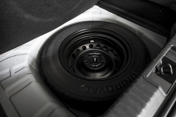 Renault Captur 1.3 TCe 130 PK Intens - Automaat | Dig. Cockpit | Adapt. Cruise | PDC | Camera | NAV + App. Connect | ECC | DAB | LM 18" |