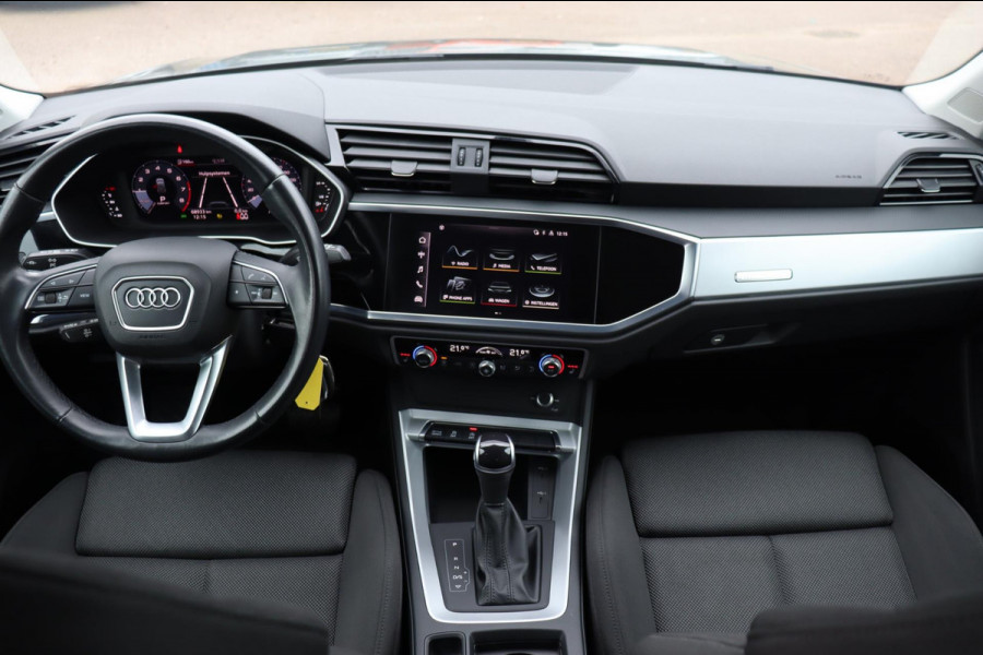 Audi Q3 35 TFSI S edition el.klep stoelverw. Audi Q3 35 TFSI S edition el.klep stoelverw.