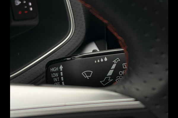 Seat Ibiza 1.0 TSI FR Business Intense Plus | Virtual Cockpit | Camera | LED | 18 inch Seat Ibiza 1.0 TSI FR Business Intense Plus | Virtual Cockpit | Camera | LED | 18 inch