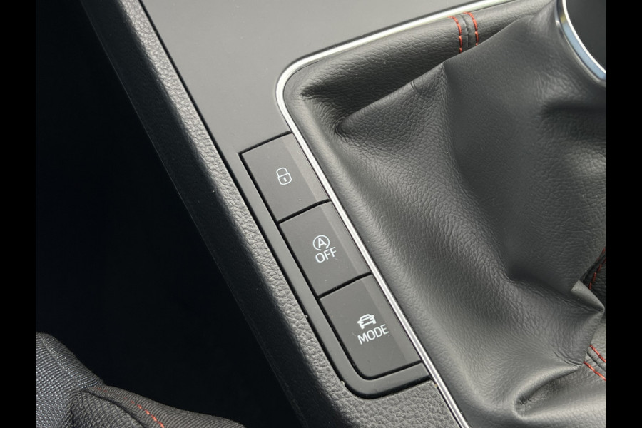 Seat Ibiza 1.0 TSI FR Business Intense Plus | Virtual Cockpit | Camera | LED | 18 inch Seat Ibiza 1.0 TSI FR Business Intense Plus | Virtual Cockpit | Camera | LED | 18 inch