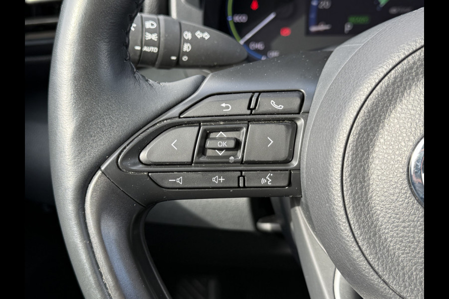 Toyota Yaris Cross 1.5 Hybrid Dynamic | CarPlay | Camera | ACC | Keyless | LED | DAB | 17 inch