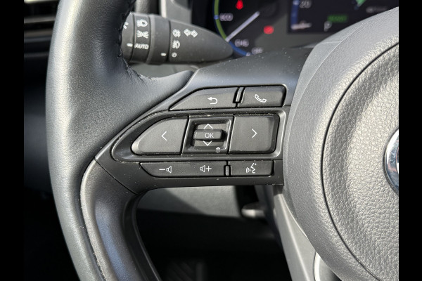 Toyota Yaris Cross 1.5 Hybrid Dynamic | CarPlay | Camera | ACC | Keyless | LED | DAB | 17 inch