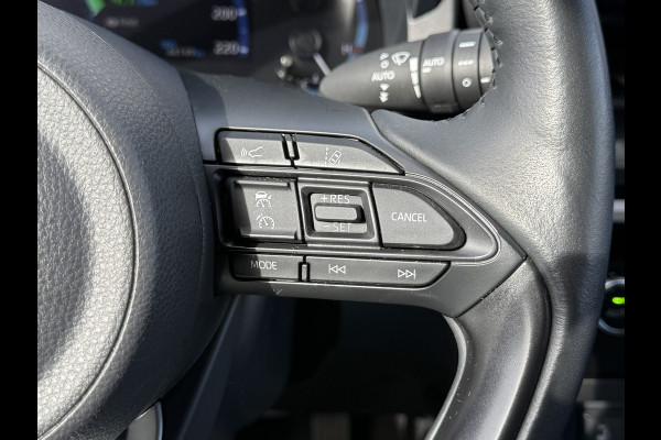 Toyota Yaris Cross 1.5 Hybrid Dynamic | CarPlay | Camera | ACC | Keyless | LED | DAB | 17 inch