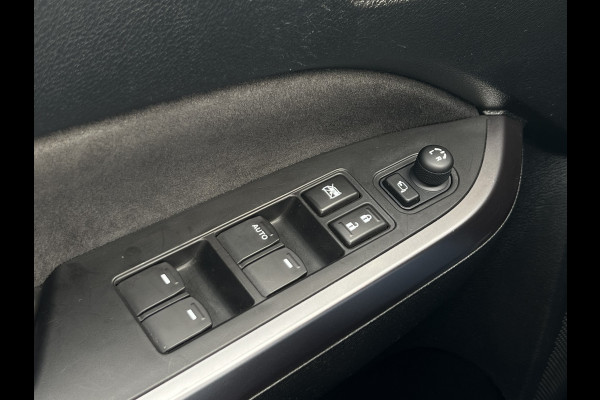 Suzuki Vitara 1.5 Hybrid Style AllGrip | Navi | Pano | LED | Camera Suzuki Vitara 1.5 Hybrid Style AllGrip | Navi | Pano | LED | Camera