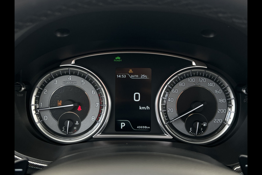 Suzuki Vitara 1.5 Hybrid Style AllGrip | Navi | Pano | LED | Camera Suzuki Vitara 1.5 Hybrid Style AllGrip | Navi | Pano | LED | Camera