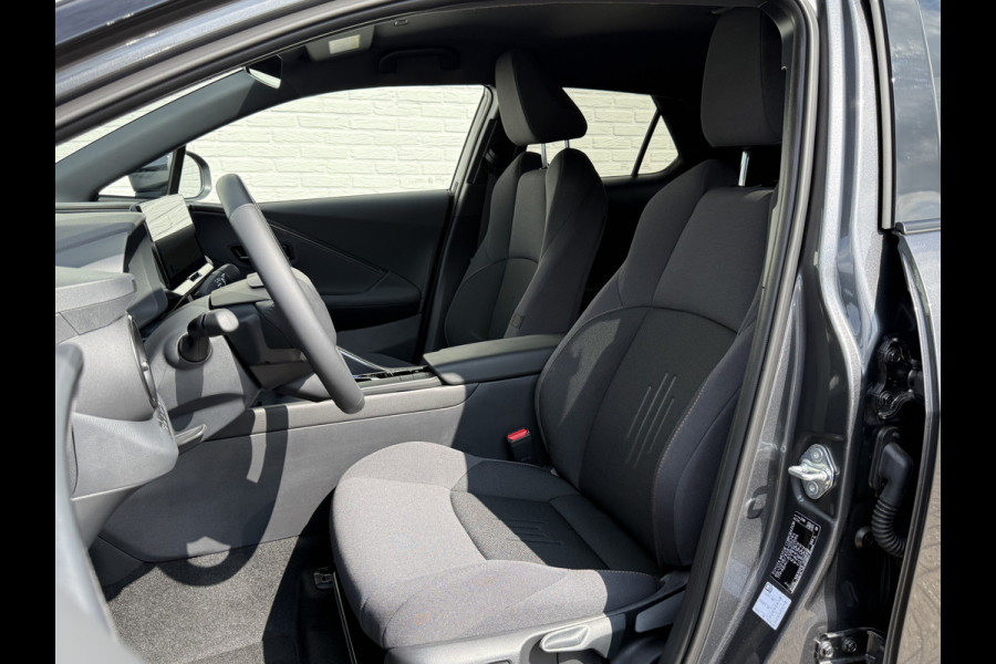 Toyota C-HR 2.0 Plug-in Hybrid 220 Dynamic | ACC | Camera | Navi XL | Keyless | Winter-Pakket | 18 inch