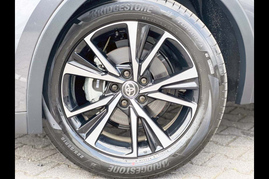 Toyota C-HR 2.0 Hybrid 200 Dynamic Plus | ZONDER STEKKER! | Navi XL | Winter Pack | Camera | ACC