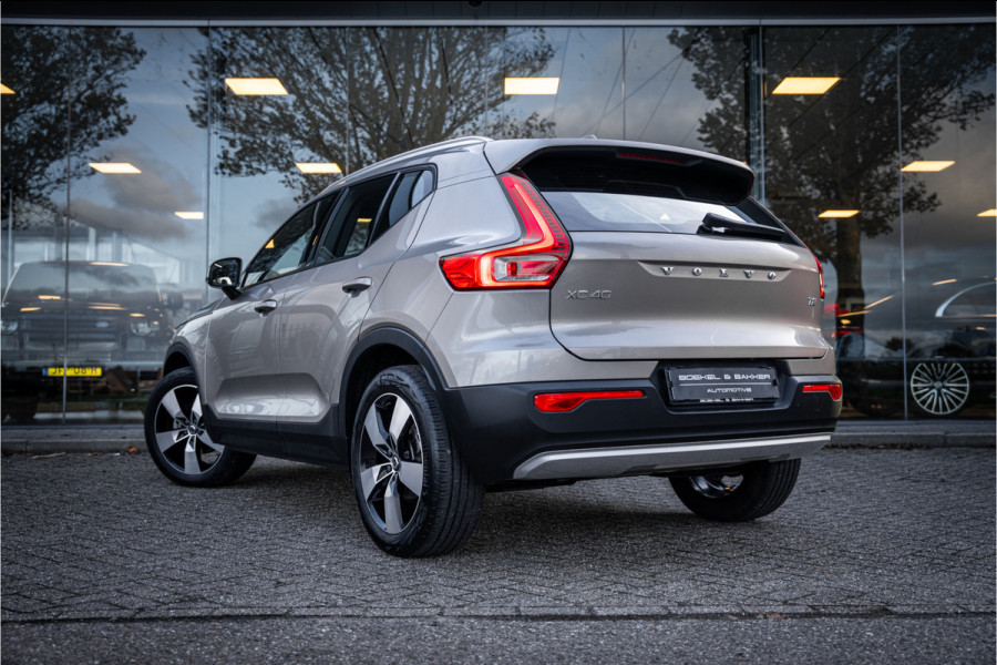 Volvo XC40 1.5 T2 Business Pro Aut.8 ** Panodak ** Camera ** 19inch ** Winter-line NAP!!