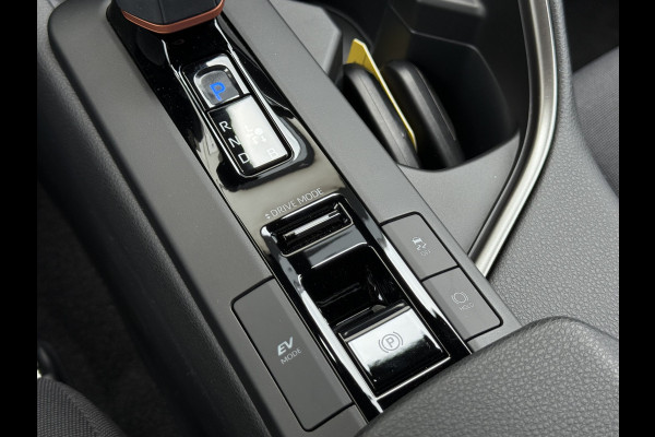 Toyota C-HR 2.0 Hybrid 200 Dynamic Bi-Tone | ZONDER STEKKER! | Navi XL | ACC | Camera | Keyless | LED | 18 inch