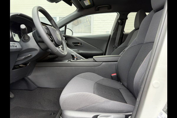 Toyota C-HR 2.0 Hybrid 200 Dynamic Bi-Tone | ZONDER STEKKER! | Navi XL | ACC | Camera | Keyless | LED | 18 inch