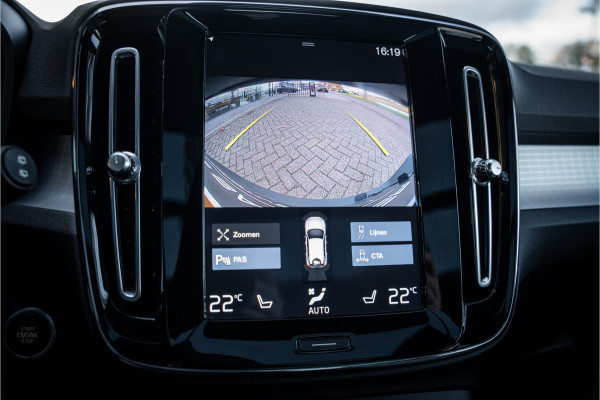 Volvo XC40 1.5 T2 Business Pro Aut.8 ** Panodak ** Camera ** 19inch ** Winter-line NAP!!