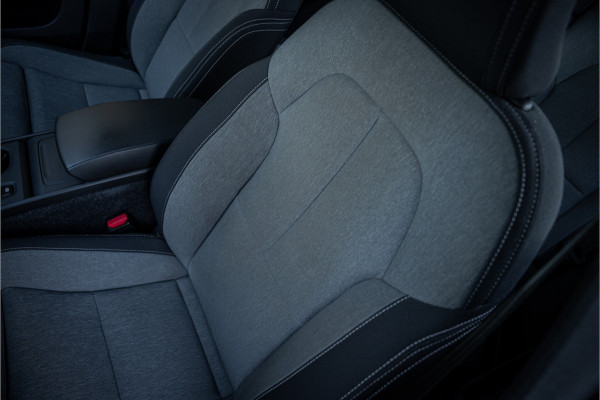 Volvo XC40 1.5 T2 Business Pro Aut.8 ** Panodak ** Camera ** 19inch ** Winter-line NAP!!