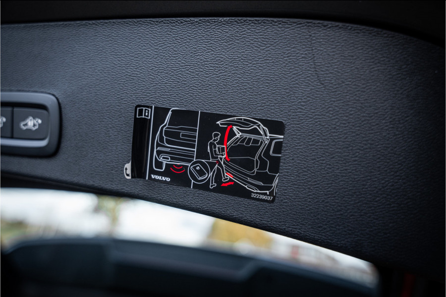 Volvo XC40 1.5 T2 Business Pro Aut.8 ** Panodak ** Camera ** 19inch ** Winter-line NAP!!