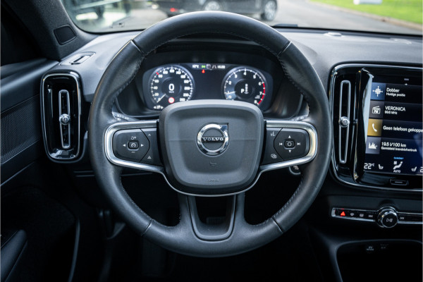 Volvo XC40 1.5 T2 Business Pro Aut.8 ** Panodak ** Camera ** 19inch ** Winter-line NAP!!