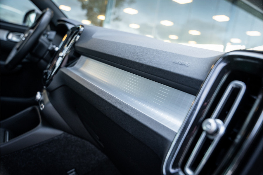 Volvo XC40 1.5 T2 Business Pro Aut.8 ** Panodak ** Camera ** 19inch ** Winter-line NAP!!