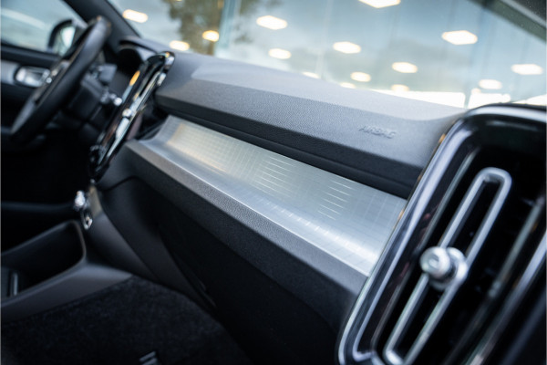 Volvo XC40 1.5 T2 Business Pro Aut.8 ** Panodak ** Camera ** 19inch ** Winter-line NAP!!