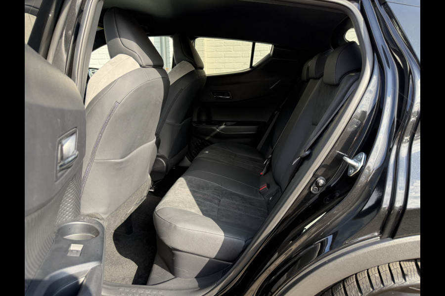 Toyota C-HR 2.0 Hybrid GR-Sport | Premium Pack | Full LED | Camera | Keyless | 19 inch