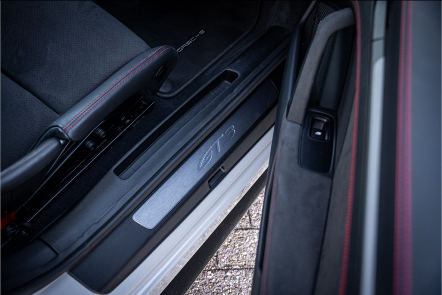 Porsche 911 4.0 GT3 ** Clubsport ** PPF ** PCCB ** Lift ** Carbon Dak ** PTV Plus ** 4-wiel sturing NP 295K ** NL geleverd ** NAP