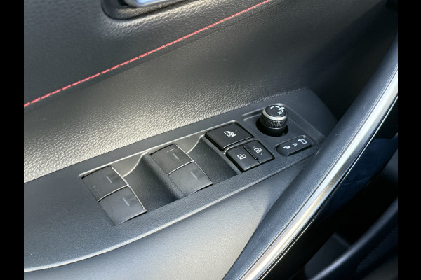 Toyota Corolla Touring Sports 2.0 Hybrid Business GR-Sport | Pano | Trekhaak | JBL | ACC | Keyless | LED | 18 inch