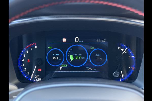 Toyota Corolla Touring Sports 2.0 Hybrid Business GR-Sport | Pano | Trekhaak | JBL | ACC | Keyless | LED | 18 inch