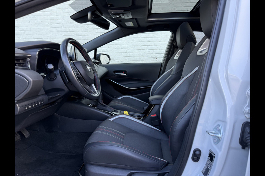 Toyota Corolla Touring Sports 2.0 Hybrid Business GR-Sport | Pano | Trekhaak | JBL | ACC | Keyless | LED | 18 inch