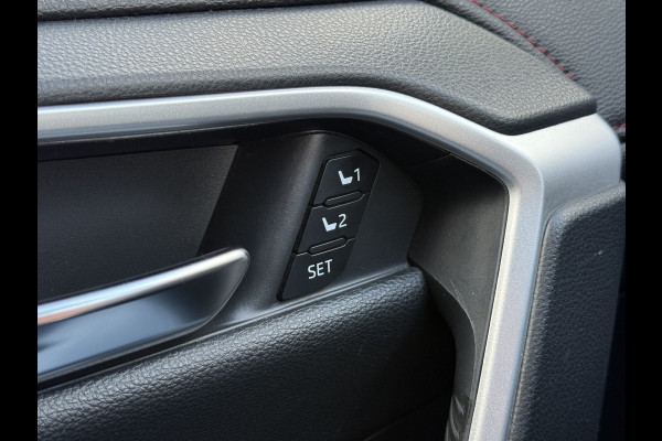 Toyota RAV4 2.5 Plug-in Hybrid AWD Bi-Tone Plus | Trekhaak | Memory | CarPlay | ACC | Camera | 19 inch