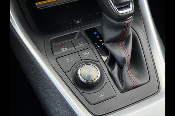 Toyota RAV4 2.5 Plug-in Hybrid AWD Bi-Tone Plus | Trekhaak | Memory | CarPlay | ACC | Camera | 19 inch